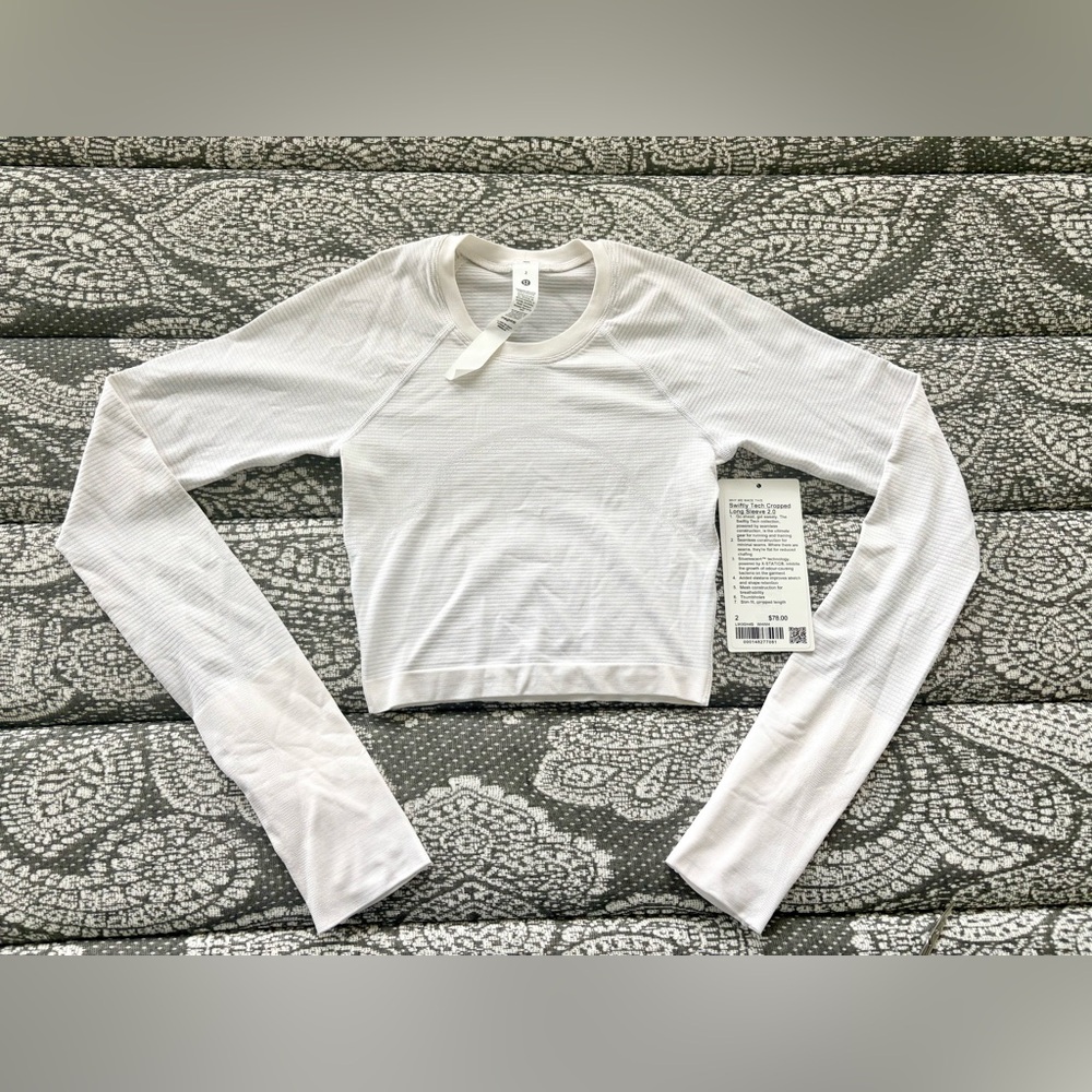 NWT Lululemon Swiftly Tech Cropped Long Sleeve 2.0 - White, Size 2